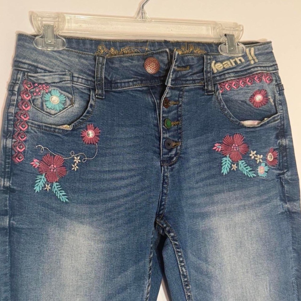 Y2K Embroidered Floral Jeans Women 26 Low Rise Skinny Button Fly Boho Rhinestone - Picture 6 of 8